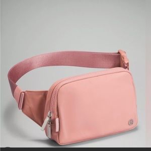 NWT Lululemon Everywhere Belt Bag size LARGE (2L) in Pink Pastel Crossbody NEW
